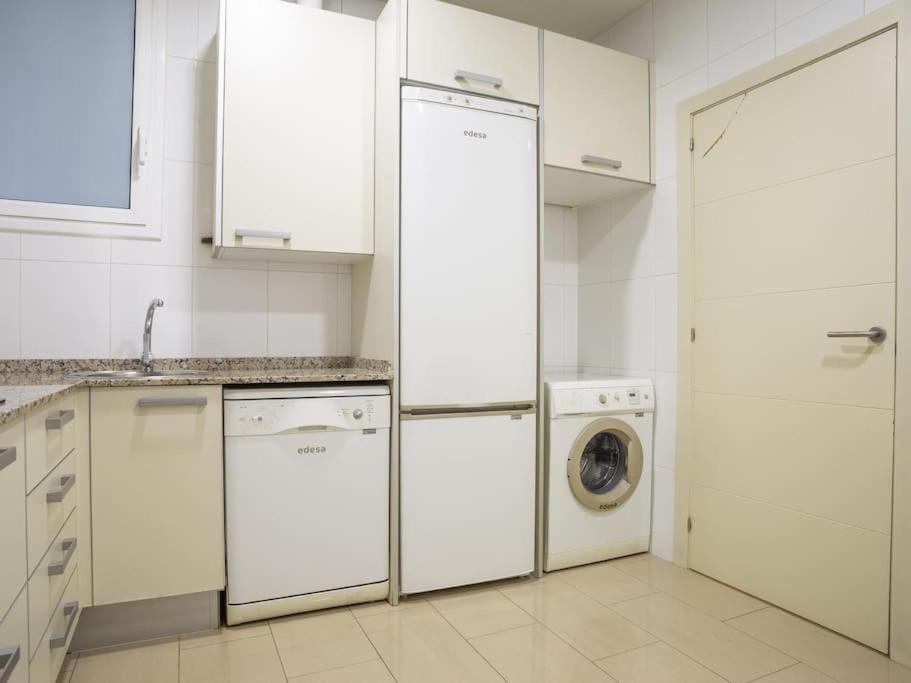 ¡Apartamento En El Centro De Barcelona! Экстерьер фото